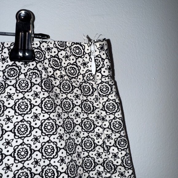 Gap Womens Black & White Geometric Print Skirt Size 12 - Picture 3 of 5